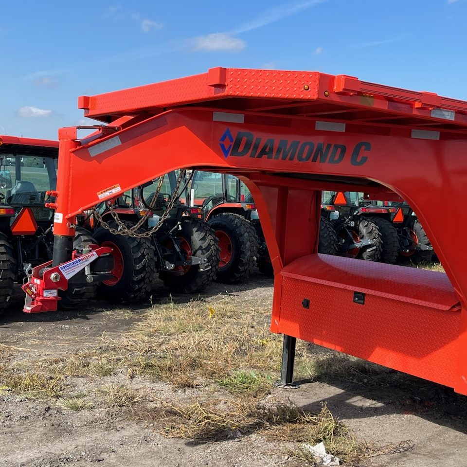 Shocker Gooseneck Air Hitch & Coupler on Diamond C - Round Stem