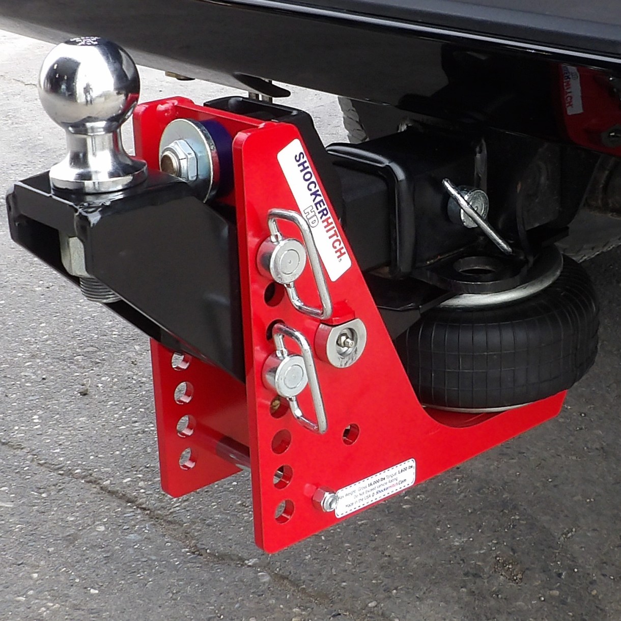 Shocker HD Air Hitch & Raised Ball Mount Attached