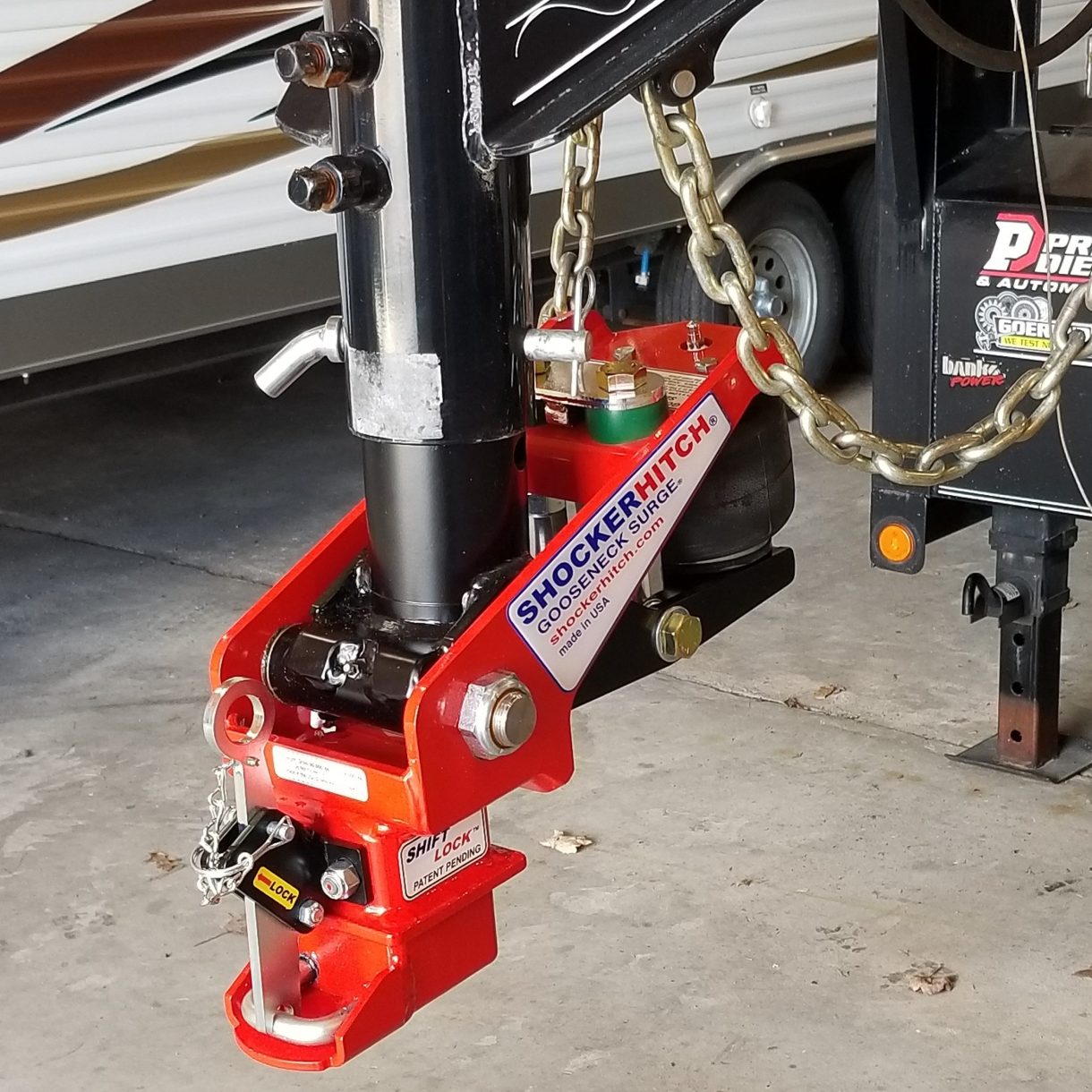 Shocker Gooseneck Air Hitch & Coupler Installed 100MM Round Angled
