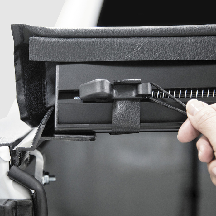 Pull Cord Release with Auto Latch Close