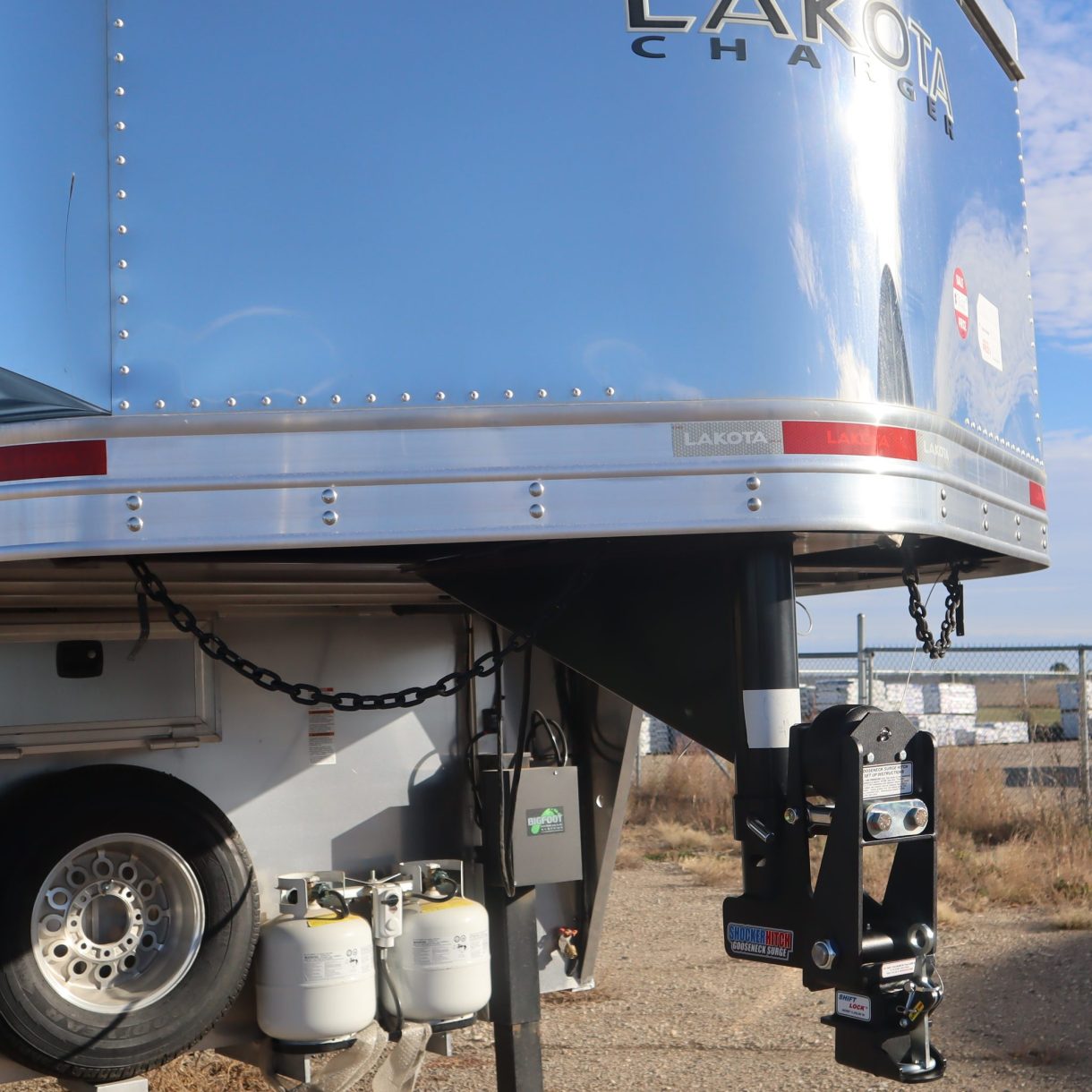 Shocker Gooseneck Air Hitch 9" Extension Offset Coupler on Lakota Horse Trailer
