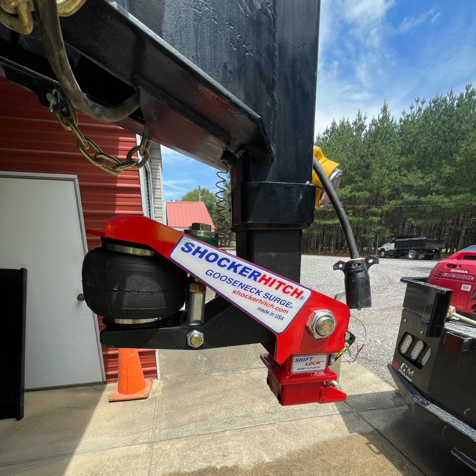 Shocker Gooseneck Air Hitch & Coupler Installed (Square - Top Crank)