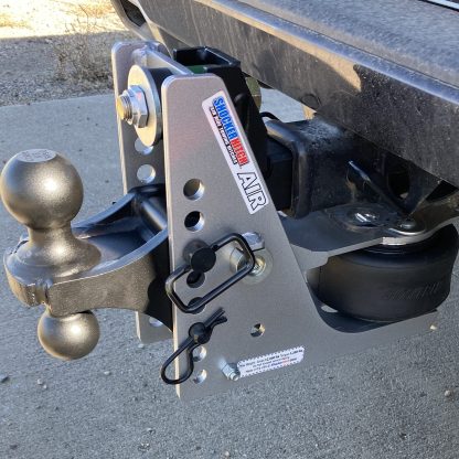 Shocker Streamline Aluminum Air Hitch with Combo Ball Installed