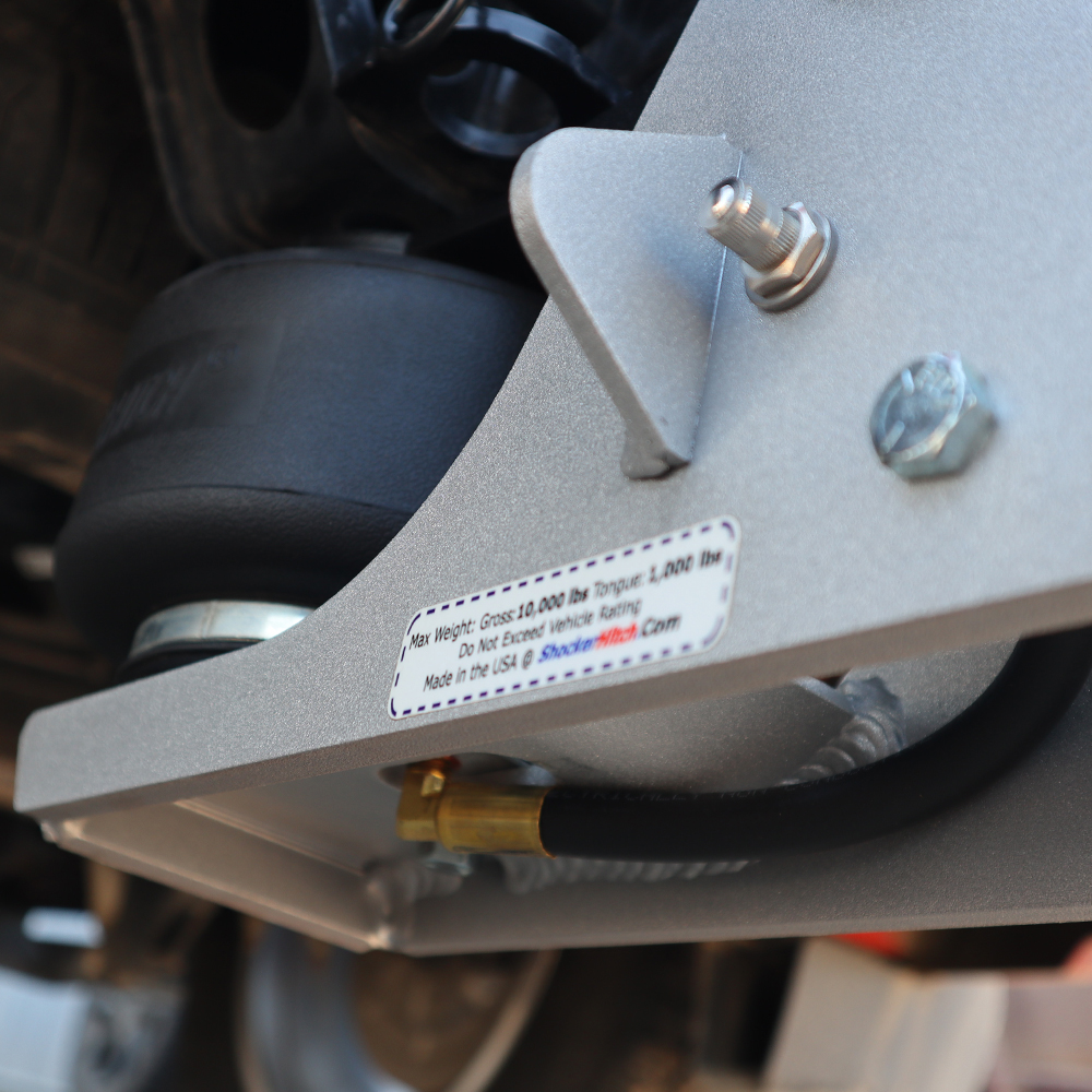 Easy To Use Air Valve on Aluminum Air Hitch