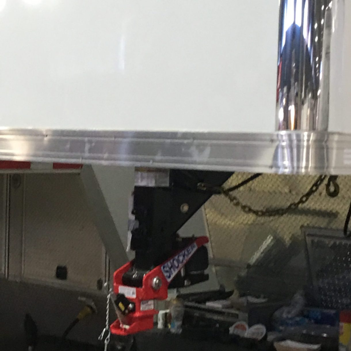 Bravo Race Trailer with Gooseneck Air Hitch & Coupler